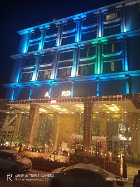 Hotel Accord Premier Raigarh Exteriör bild