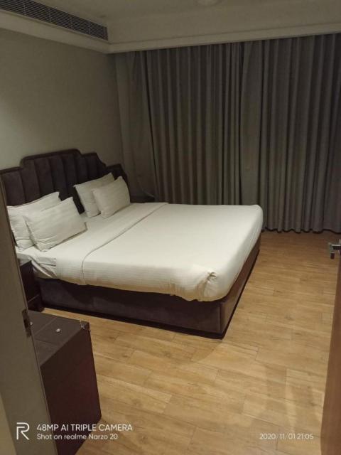 Hotel Accord Premier Raigarh Exteriör bild