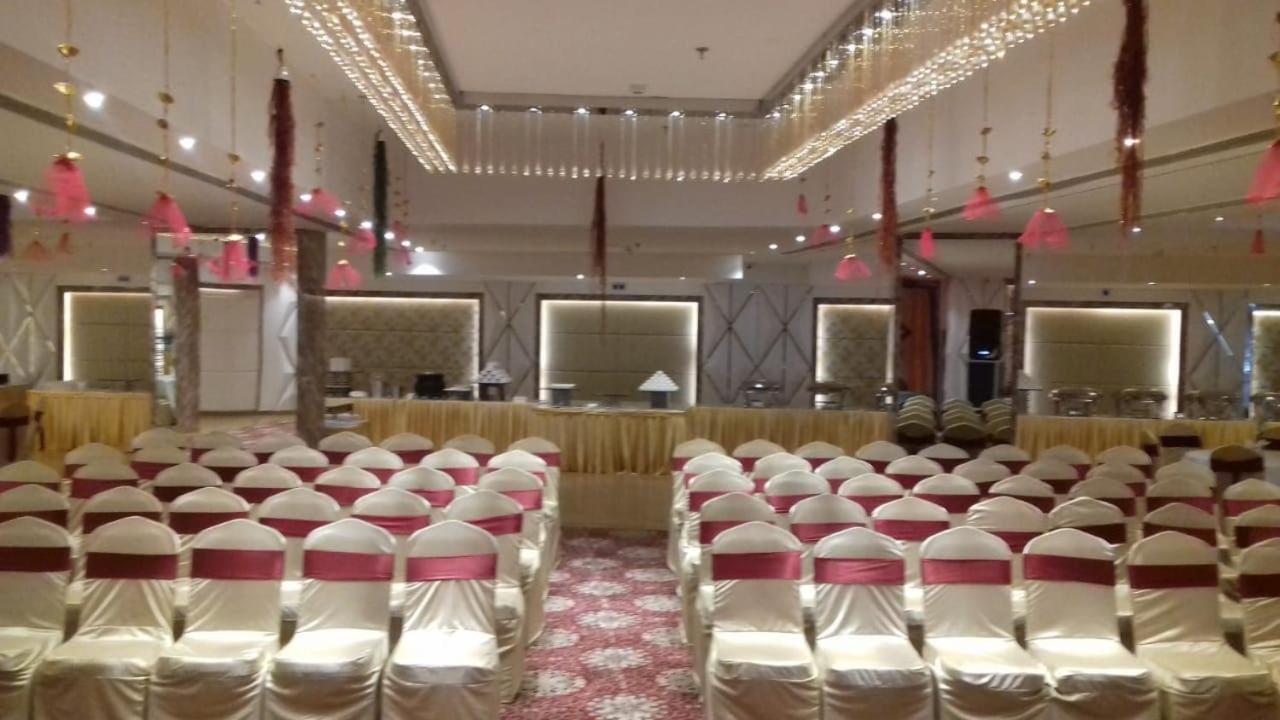 Hotel Accord Premier Raigarh Exteriör bild