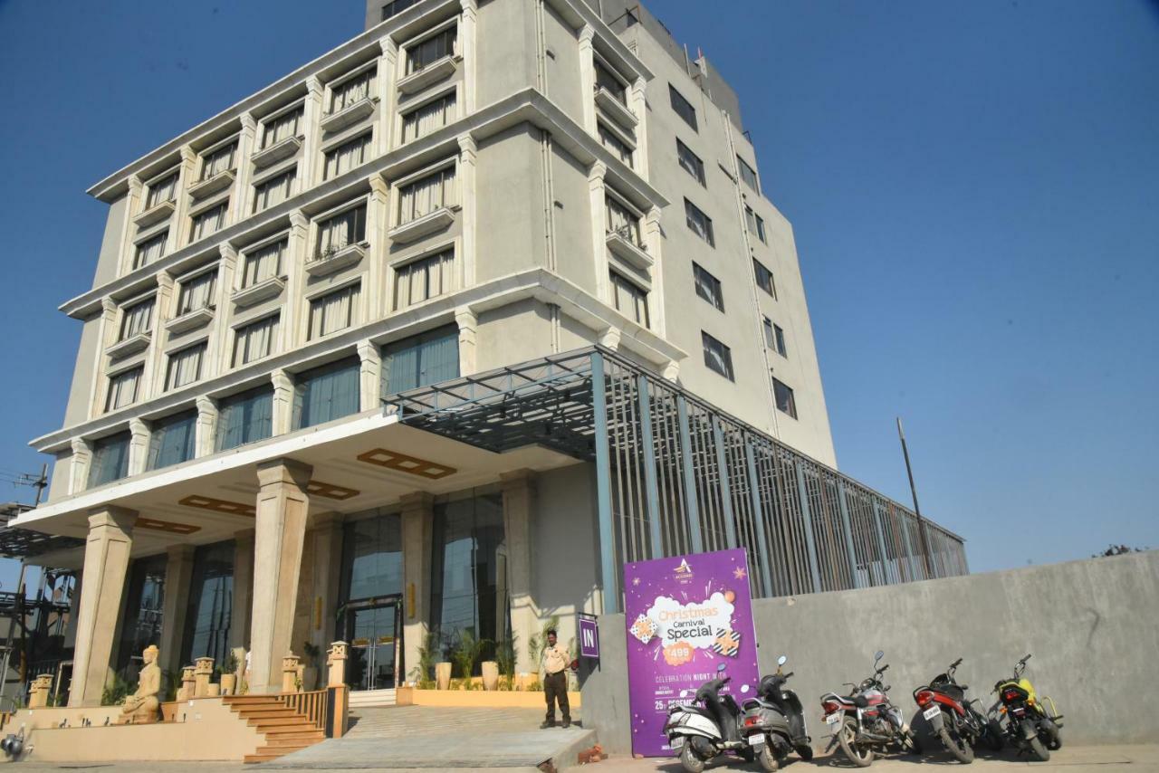 Hotel Accord Premier Raigarh Exteriör bild
