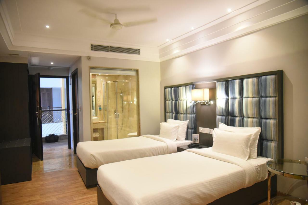 Hotel Accord Premier Raigarh Exteriör bild
