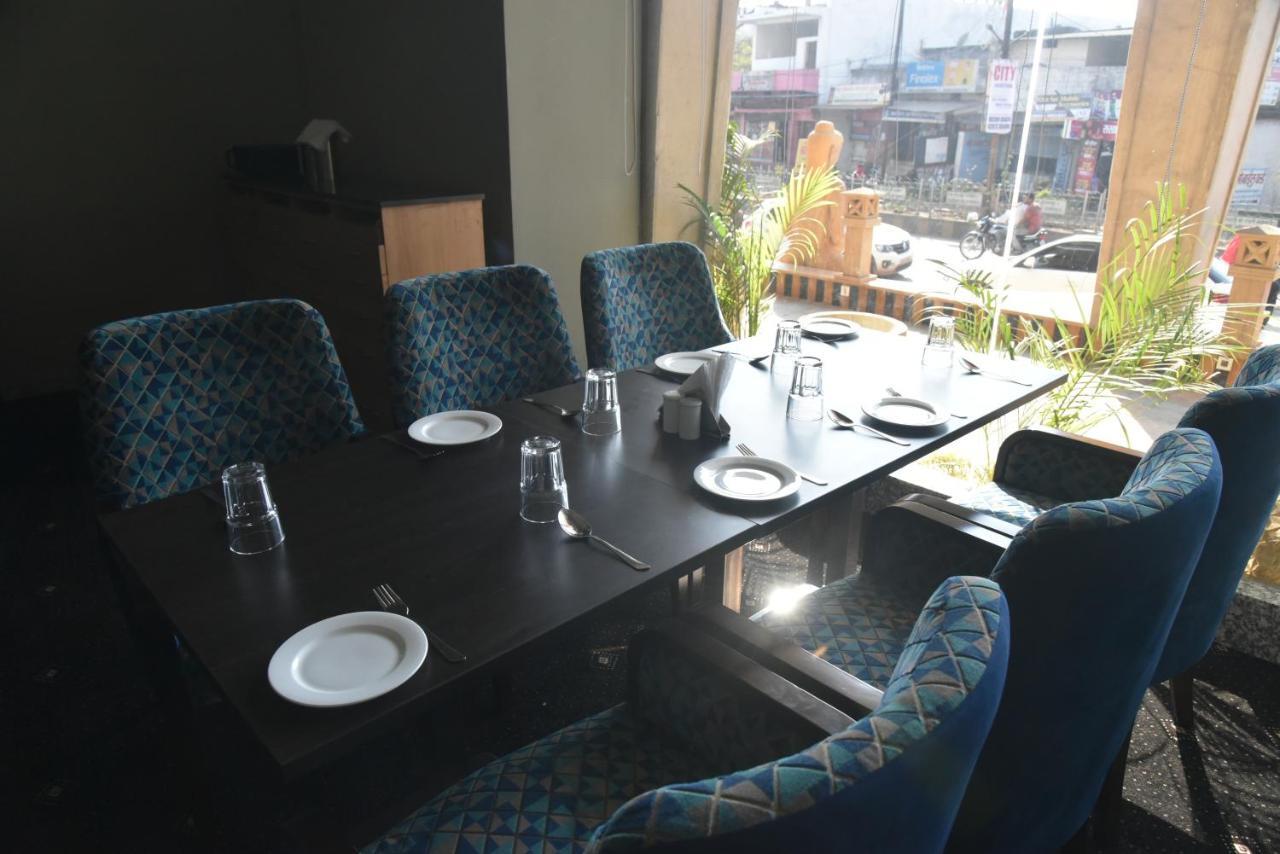 Hotel Accord Premier Raigarh Exteriör bild