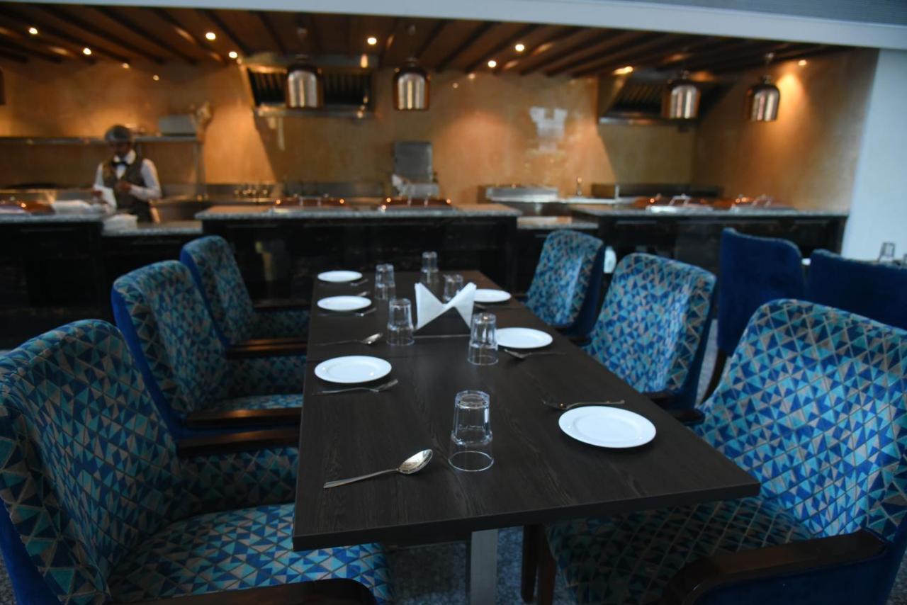 Hotel Accord Premier Raigarh Exteriör bild